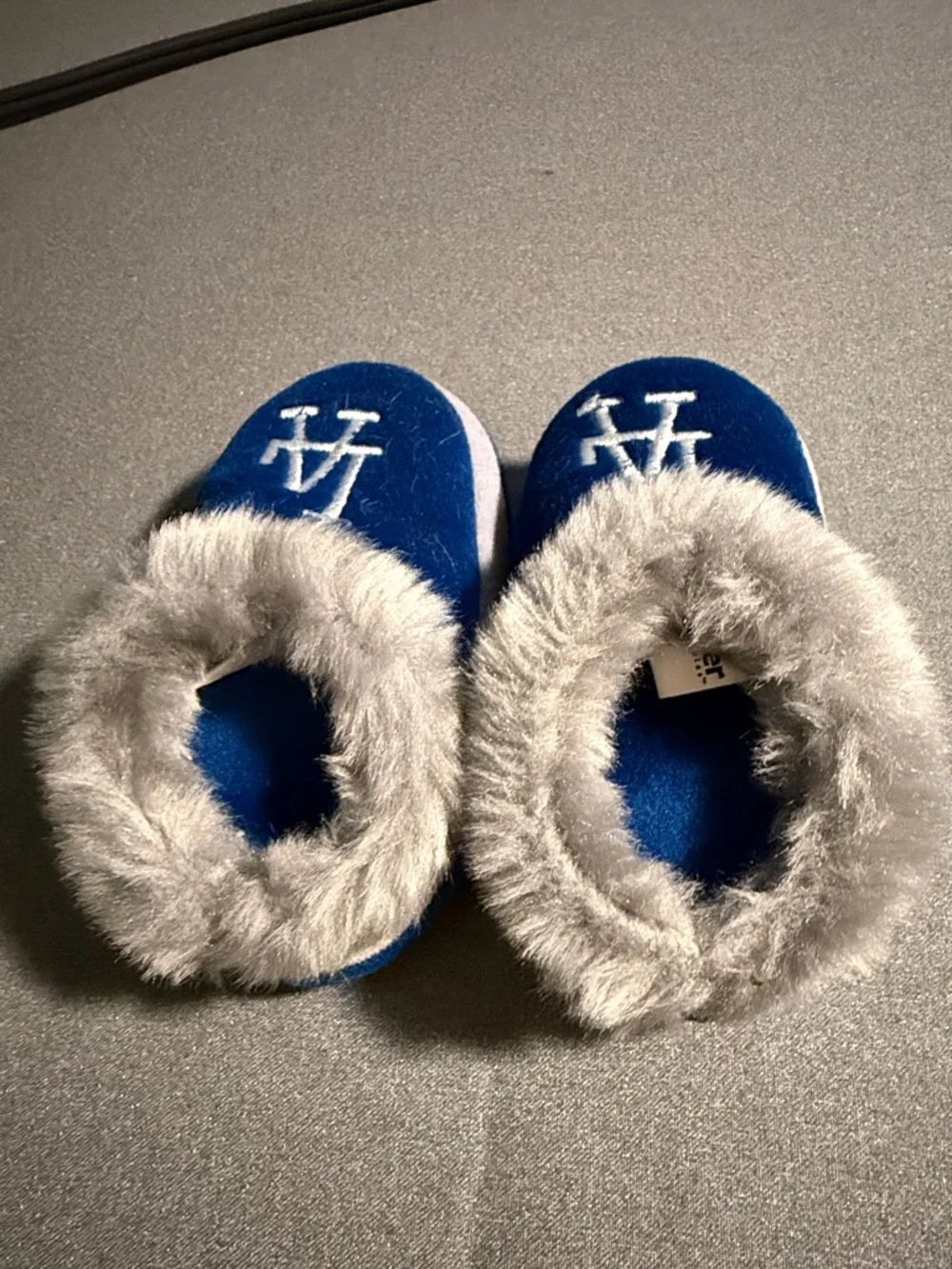 💜Los Angeles Dodgers Blue Plush Baby Infant Booties with Faux Fur Trim